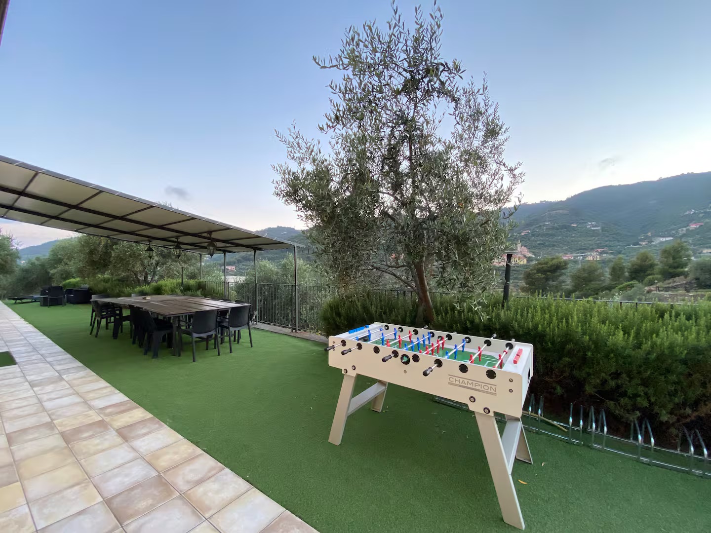 Terrazza con calcetto e vista